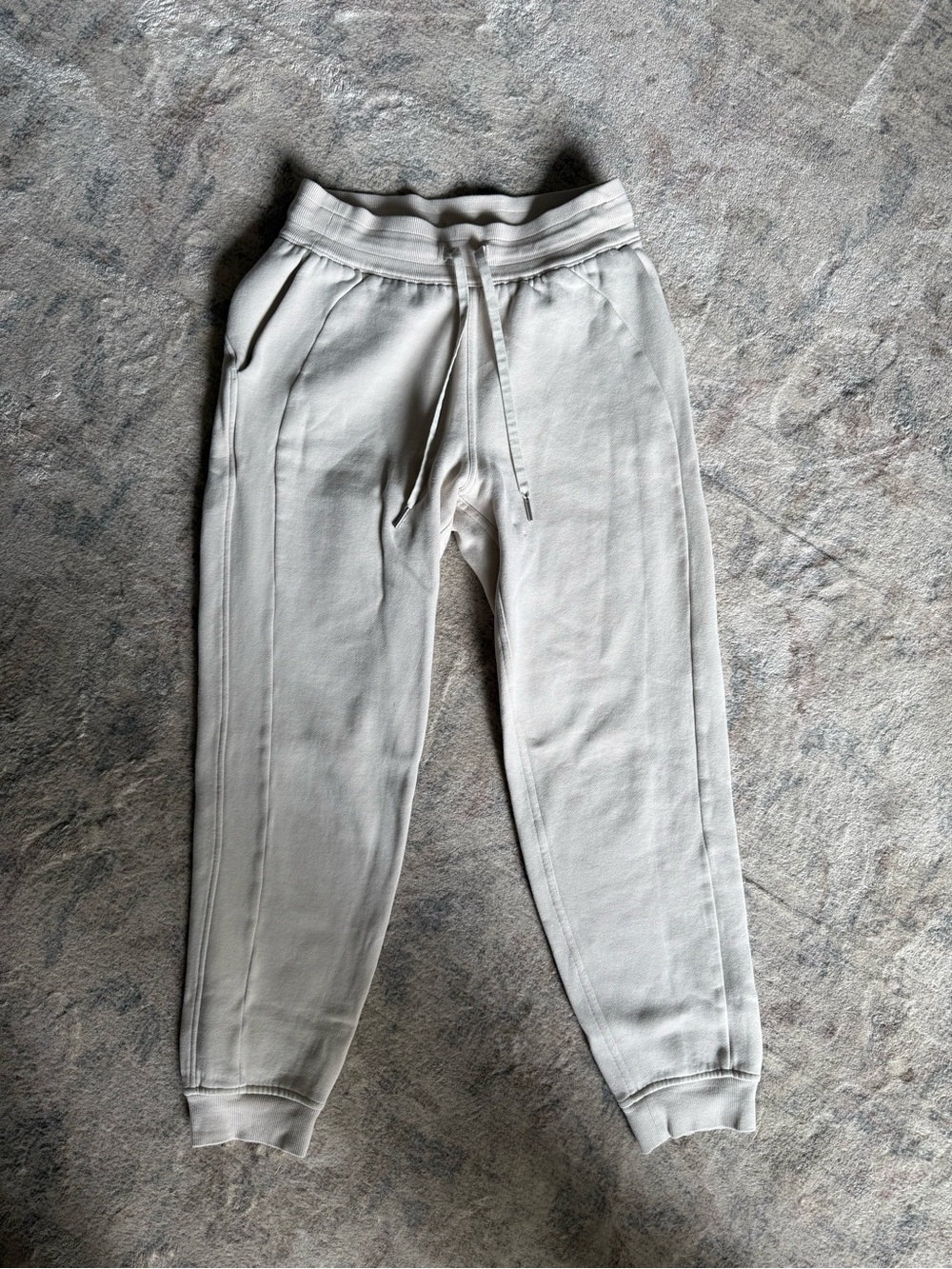lululemon Fleece Lined Jogger Sweatpants Cream Size 4